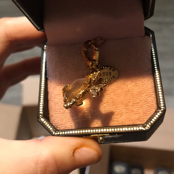 Juicy Couture charm Ltd edition clear gem fish - Picture 6 of 7